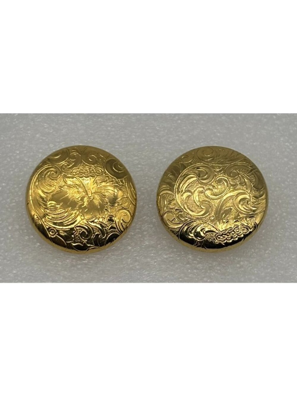 Vintage Gold-Tone Etched Puffed Button Dome Clip-On Earrings Unbranded 1970s 80s